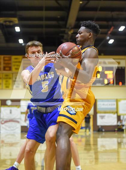 Thumbnail 3 in Santa Margarita vs. Rancho Christian photogallery.