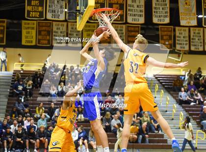 Thumbnail 2 in Santa Margarita vs. Rancho Christian photogallery.
