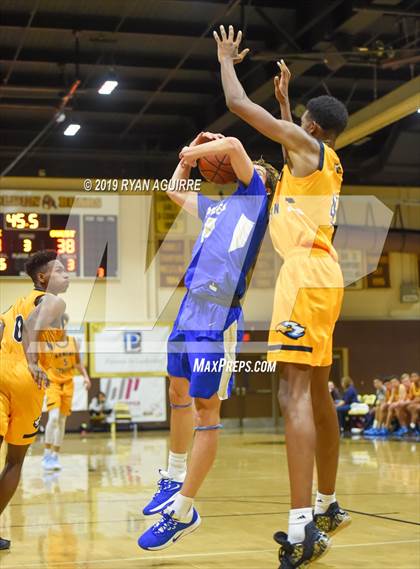 Thumbnail 1 in Santa Margarita vs. Rancho Christian photogallery.