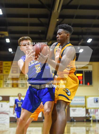 Thumbnail 2 in Santa Margarita vs. Rancho Christian photogallery.