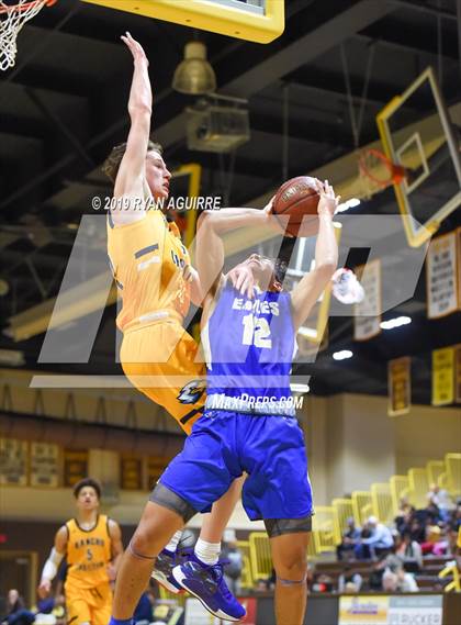 Thumbnail 1 in Santa Margarita vs. Rancho Christian photogallery.