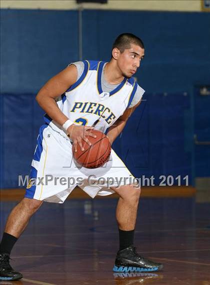 Thumbnail 3 in Biggs vs. Pierce (Pierce Tournament) photogallery.