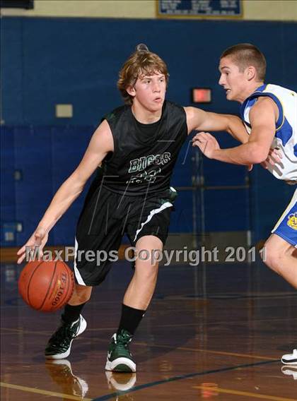 Thumbnail 3 in Biggs vs. Pierce (Pierce Tournament) photogallery.