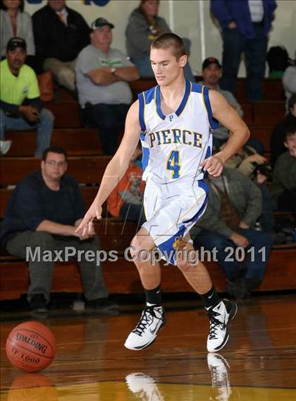 Thumbnail 2 in Biggs vs. Pierce (Pierce Tournament) photogallery.