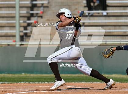 Thumbnail 1 in Akins vs. Crockett (AISD Tournament) photogallery.