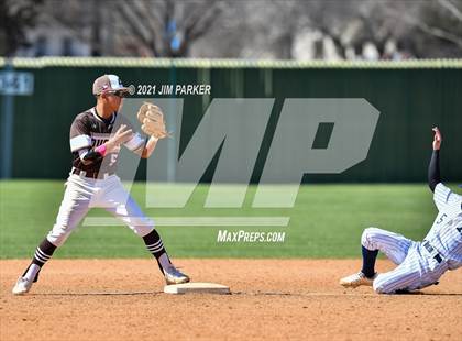 Thumbnail 2 in Akins vs. Crockett (AISD Tournament) photogallery.