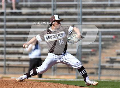 Thumbnail 3 in Akins vs. Crockett (AISD Tournament) photogallery.