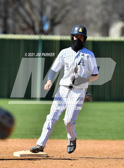 Thumbnail 3 in Akins vs. Crockett (AISD Tournament) photogallery.