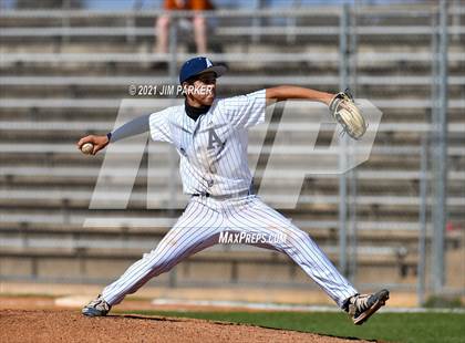 Thumbnail 3 in Akins vs. Crockett (AISD Tournament) photogallery.