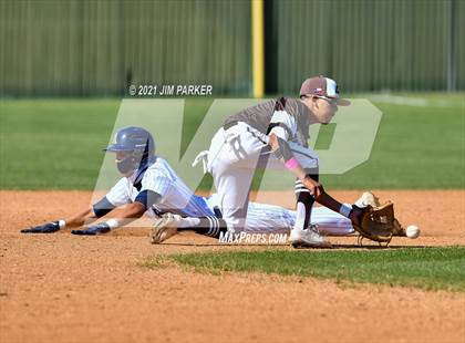 Thumbnail 1 in Akins vs. Crockett (AISD Tournament) photogallery.