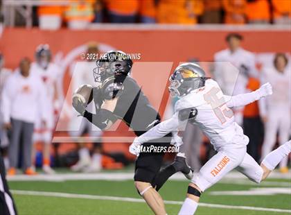 Thumbnail 3 in Lone Peak vs. Skyridge (UHSAA 6A Semifinal) photogallery.