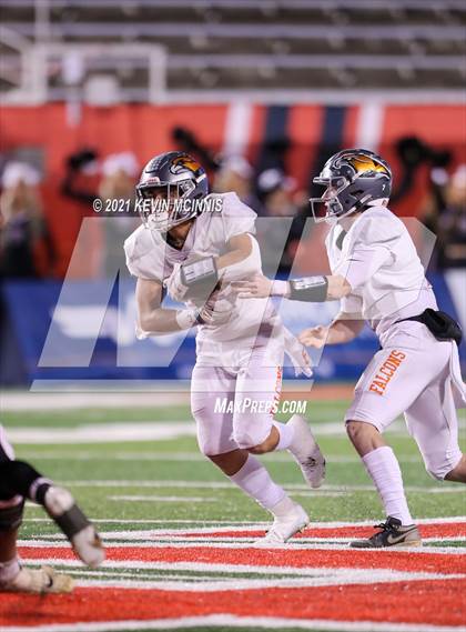 Thumbnail 2 in Lone Peak vs. Skyridge (UHSAA 6A Semifinal) photogallery.
