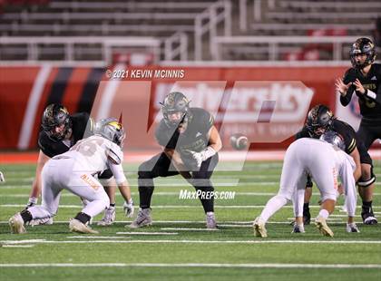 Thumbnail 1 in Lone Peak vs. Skyridge (UHSAA 6A Semifinal) photogallery.