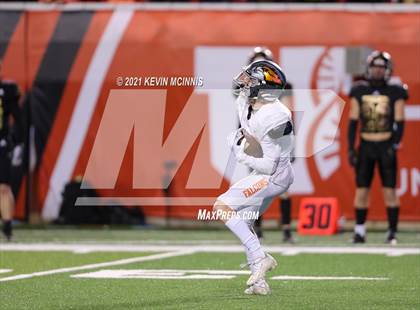 Thumbnail 1 in Lone Peak vs. Skyridge (UHSAA 6A Semifinal) photogallery.