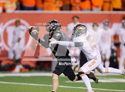 Thumbnail 2 in Lone Peak vs. Skyridge (UHSAA 6A Semifinal) photogallery.