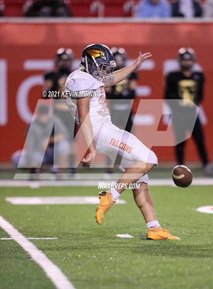 Thumbnail 1 in Lone Peak vs. Skyridge (UHSAA 6A Semifinal) photogallery.