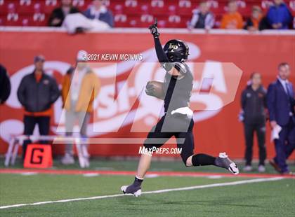 Thumbnail 2 in Lone Peak vs. Skyridge (UHSAA 6A Semifinal) photogallery.