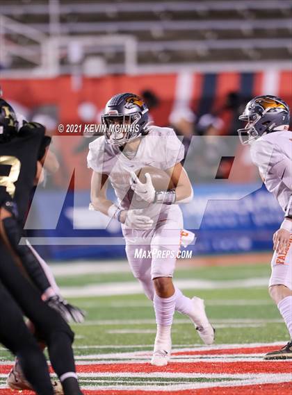 Thumbnail 1 in Lone Peak vs. Skyridge (UHSAA 6A Semifinal) photogallery.