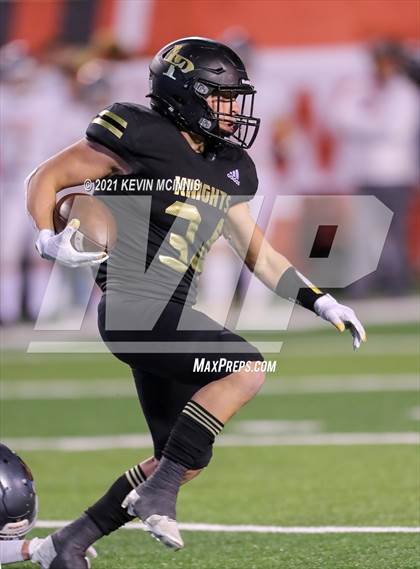 Thumbnail 3 in Lone Peak vs. Skyridge (UHSAA 6A Semifinal) photogallery.