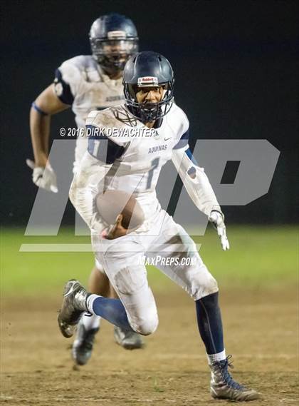 Thumbnail 3 in Aquinas vs. Leuzinger (CIF SS Division 10 Semifinal Playoff) photogallery.
