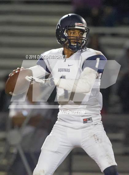 Thumbnail 3 in Aquinas vs. Leuzinger (CIF SS Division 10 Semifinal Playoff) photogallery.