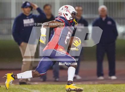 Thumbnail 1 in Aquinas vs. Leuzinger (CIF SS Division 10 Semifinal Playoff) photogallery.