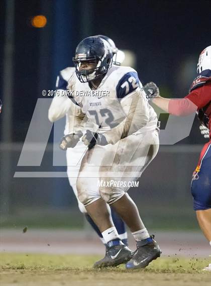 Thumbnail 1 in Aquinas vs. Leuzinger (CIF SS Division 10 Semifinal Playoff) photogallery.