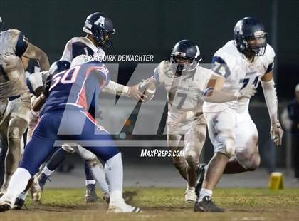 Thumbnail 2 in Aquinas vs. Leuzinger (CIF SS Division 10 Semifinal Playoff) photogallery.