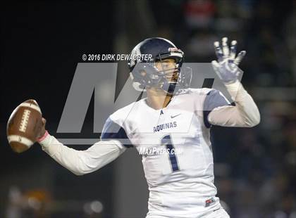 Thumbnail 3 in Aquinas vs. Leuzinger (CIF SS Division 10 Semifinal Playoff) photogallery.