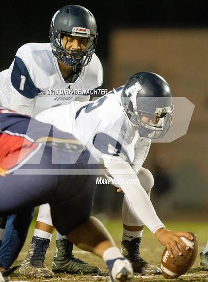 Thumbnail 2 in Aquinas vs. Leuzinger (CIF SS Division 10 Semifinal Playoff) photogallery.