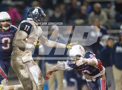 Thumbnail 3 in Aquinas vs. Leuzinger (CIF SS Division 10 Semifinal Playoff) photogallery.