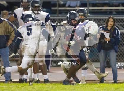 Thumbnail 2 in Aquinas vs. Leuzinger (CIF SS Division 10 Semifinal Playoff) photogallery.