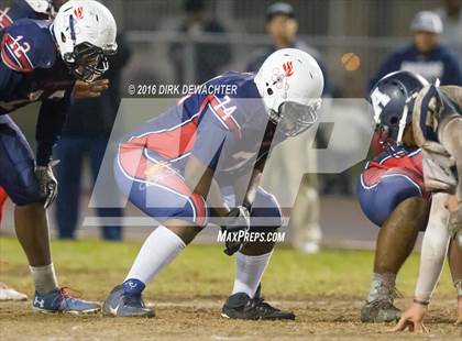 Thumbnail 1 in Aquinas vs. Leuzinger (CIF SS Division 10 Semifinal Playoff) photogallery.