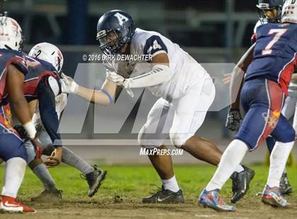 Thumbnail 3 in Aquinas vs. Leuzinger (CIF SS Division 10 Semifinal Playoff) photogallery.