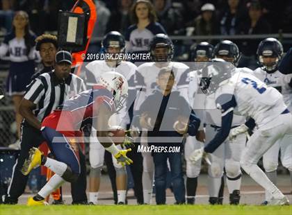 Thumbnail 3 in Aquinas vs. Leuzinger (CIF SS Division 10 Semifinal Playoff) photogallery.