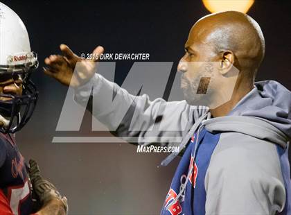 Thumbnail 2 in Aquinas vs. Leuzinger (CIF SS Division 10 Semifinal Playoff) photogallery.