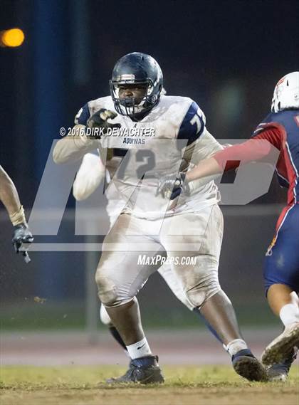 Thumbnail 3 in Aquinas vs. Leuzinger (CIF SS Division 10 Semifinal Playoff) photogallery.