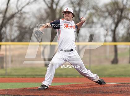 Thumbnail 1 in Lawrence @ Olathe East photogallery.