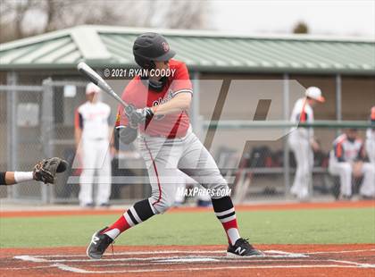 Thumbnail 3 in Lawrence @ Olathe East photogallery.