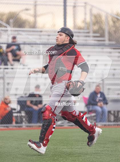 Thumbnail 1 in Lawrence @ Olathe East photogallery.