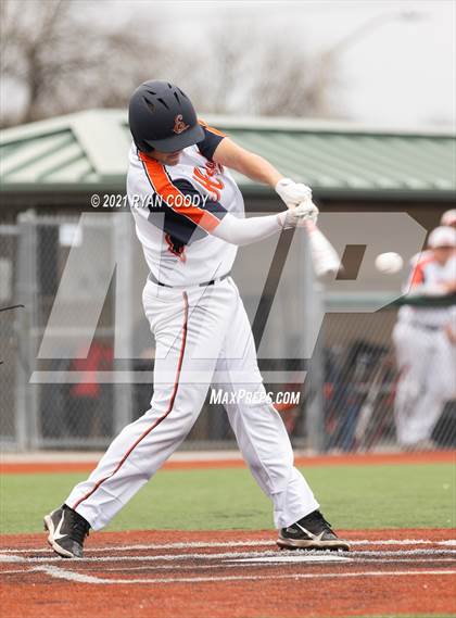Thumbnail 3 in Lawrence @ Olathe East photogallery.