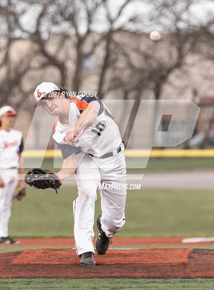 Thumbnail 2 in Lawrence @ Olathe East photogallery.