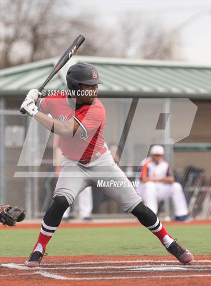 Thumbnail 1 in Lawrence @ Olathe East photogallery.