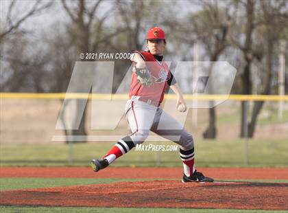 Thumbnail 3 in Lawrence @ Olathe East photogallery.