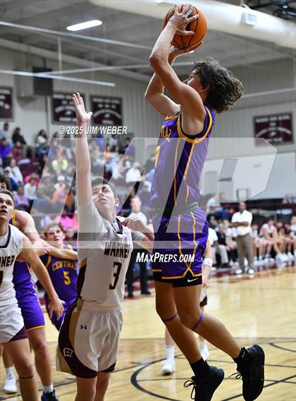 Thumbnail 1 in Central @ Warner photogallery.