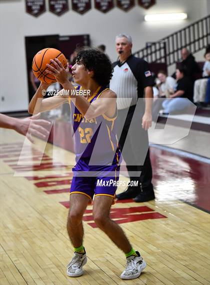 Thumbnail 3 in Central @ Warner photogallery.