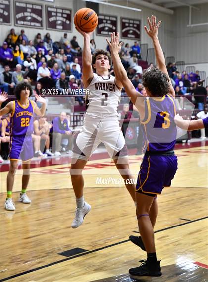 Thumbnail 2 in Central @ Warner photogallery.