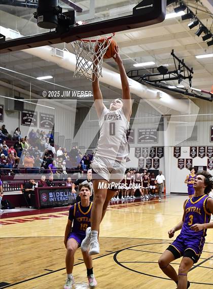 Thumbnail 1 in Central @ Warner photogallery.