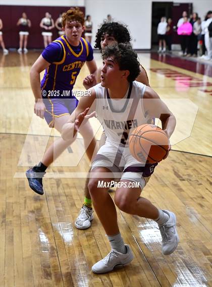 Thumbnail 3 in Central @ Warner photogallery.