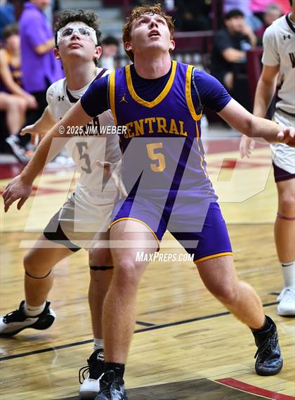 Thumbnail 2 in Central @ Warner photogallery.